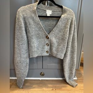 Grey cropped HM sweater cardigan